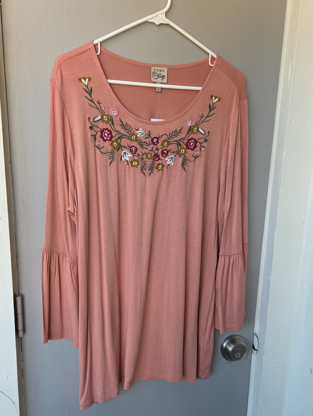 Como Vintage Dusty Rose Embroidered Floral Tunic
